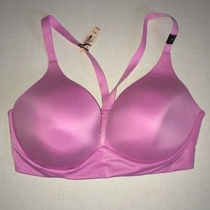 NWT Victoria’s Secret Lightly Lined Plunge Bra